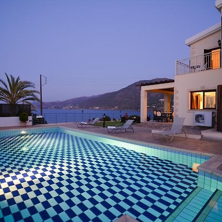 פומוס Kalli Villa חדר תמונה