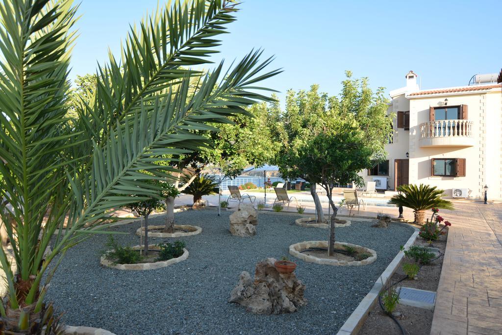 פומוס Kalli Villa חדר תמונה