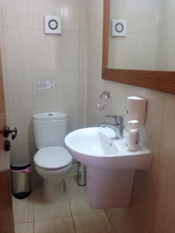פומוס Kalli Villa חדר תמונה